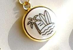 Ocean Beach Palm Trees Necklace - Auggie & Friends