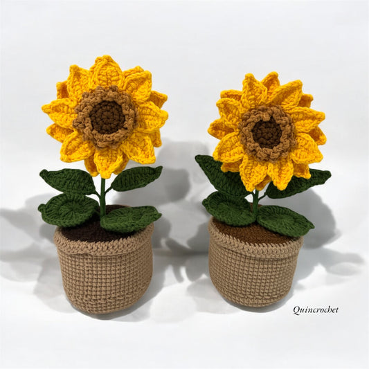 Crochet beautiful sunflower in pot (L)