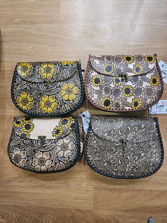 1 Bag - Leather Hand Painted (Cahuama) @amorfashionshop
