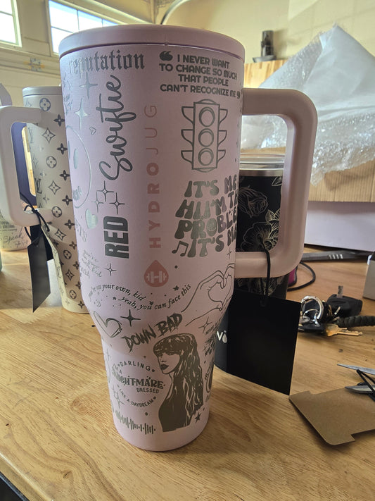 40 OZ Engraved Hyrdojug Taylor