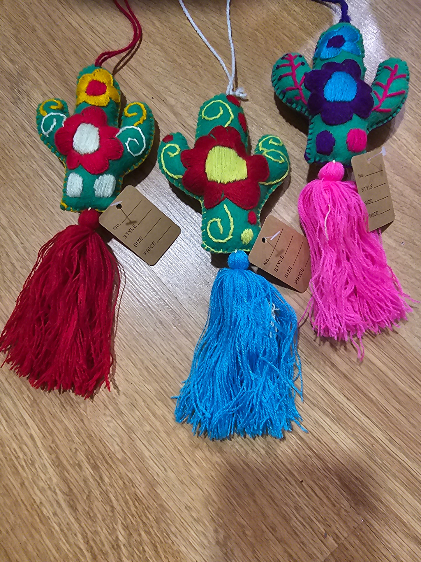 Saguaro Keychain Hand Embroidered @amorfashionshop