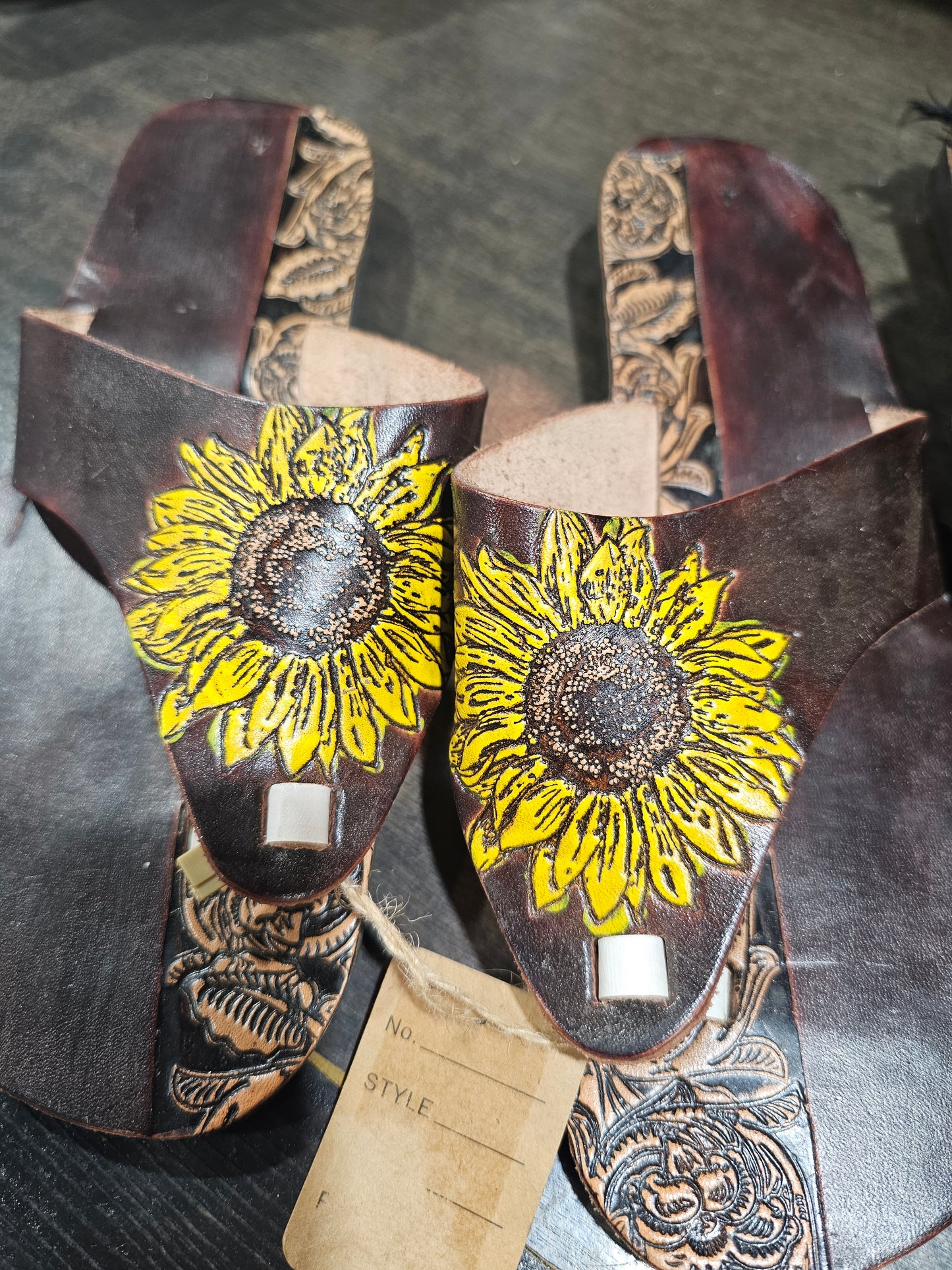Huaraches Chancla Sunflower Leather  @amorfashionshop