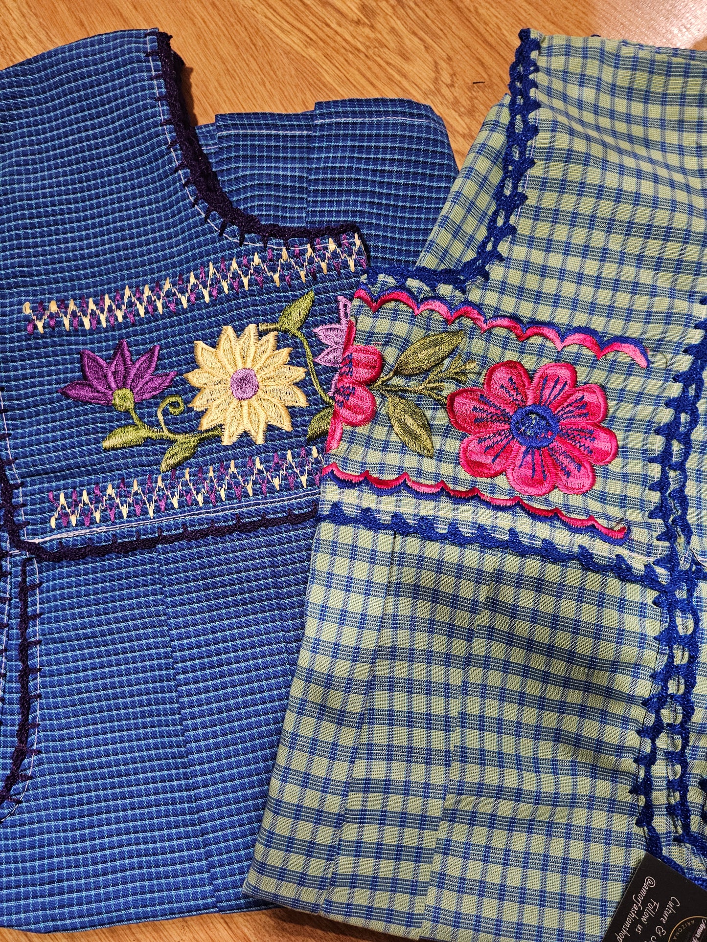 Embroidered Aprons Knitted Edge