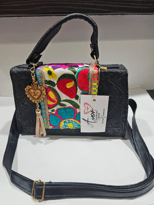 Bag - Cajita Vinyl Granado Embroidered @amorfashionshop