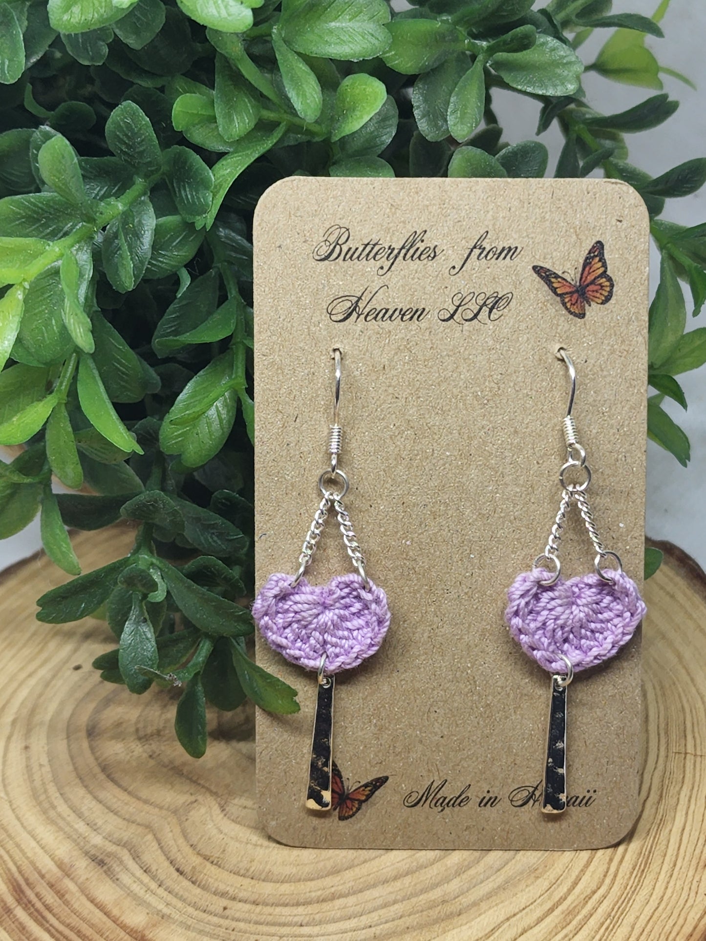 Crochet little heart dangle earrings - BUTTERFLIES FROM HEAVEN