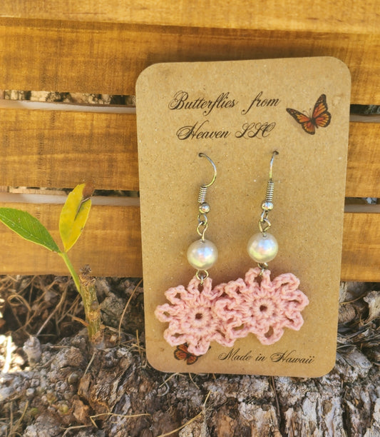 Crochet Little Daisy dangle earrings - BUTTERFLIES FROM HEAVEN